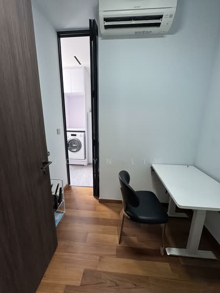 186 Holland Road photo 3