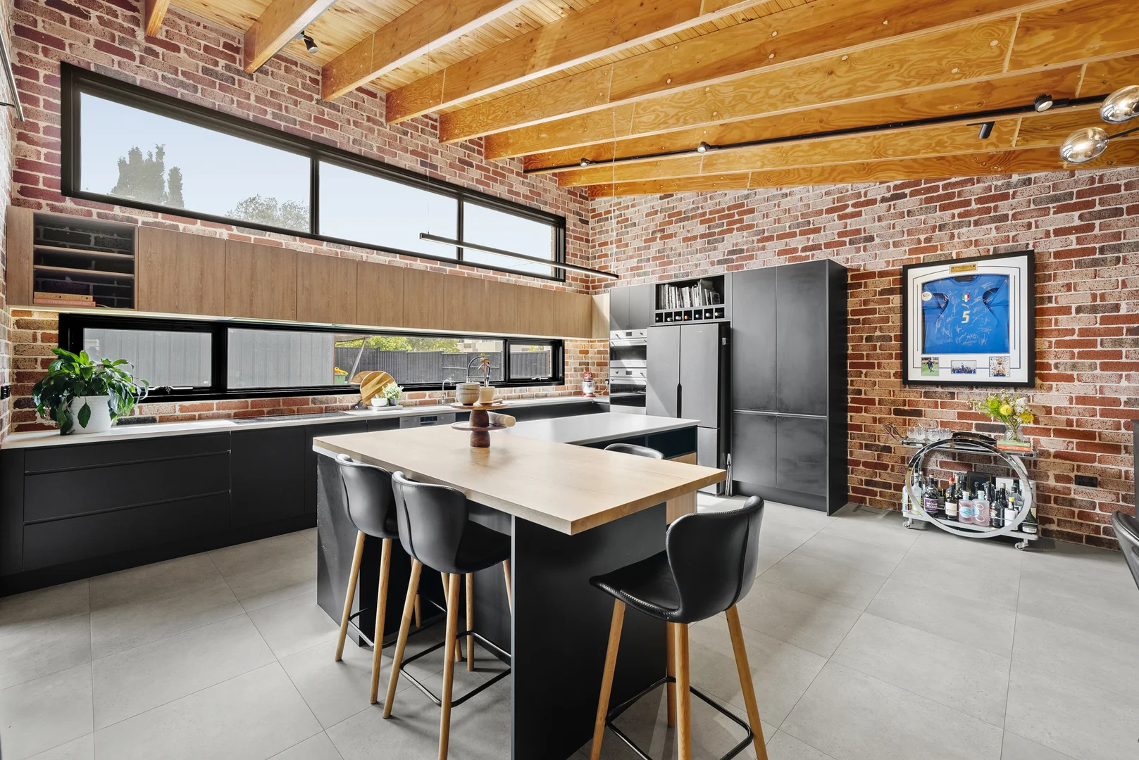 Additional image 4 of 111 Ramu Parade, Heidelberg West VIC 3081
