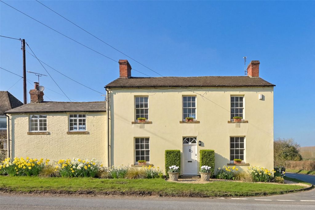 4 bed detached house to rentMain Road, Oddington, Moreton-In-Marsh, Gloucestershire GL56