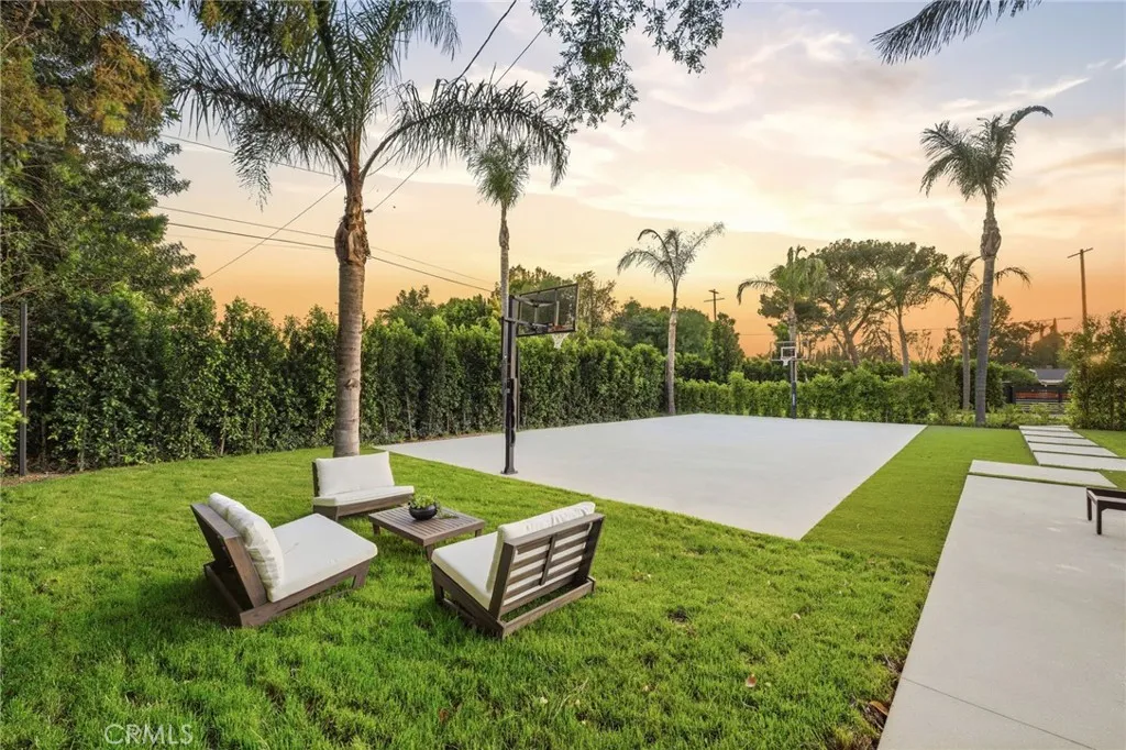 Additional image 55 of 8400 White Oak Ave, Sherwood Forest, CA 91325