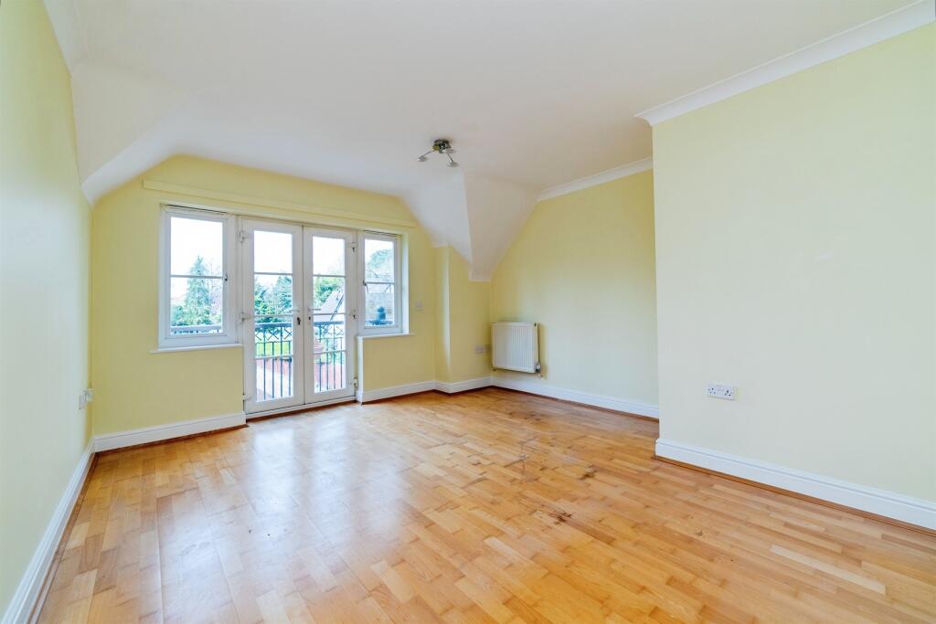 Additional image 5 of Canonsfield Road, Welwyn