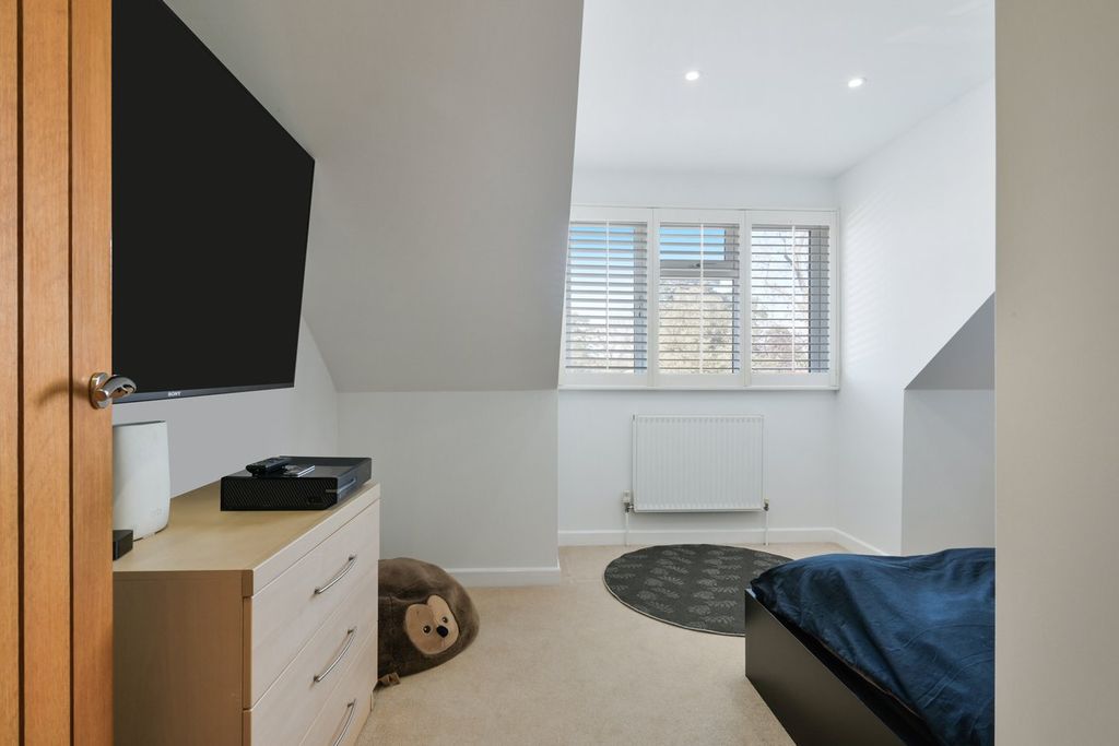 Additional image 15 of 4 bed semi-detached house for saleOatlands Avenue, Weybridge KT13