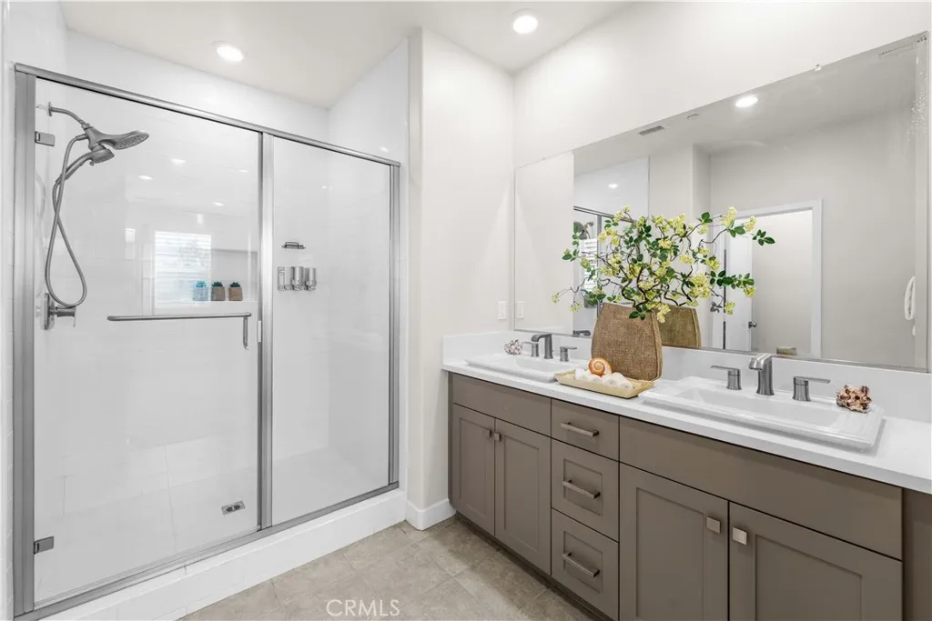 Additional image 27 of 236 keeper, Irvine, CA 92618