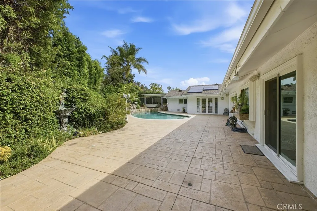 Additional image 27 of 9867 Whitwell Dr, Beverly Hills, CA 90210