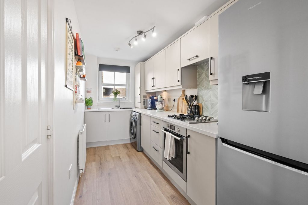 Additional image 2 of 2 bed flat for saleRussell Road, Bathgate EH48