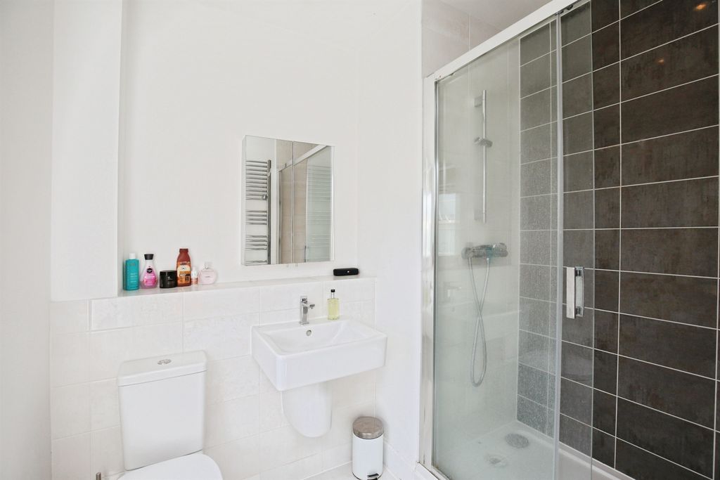 Additional image 11 of 4 bed semi-detached house for salePortcullis Drive, Wallingford OX10