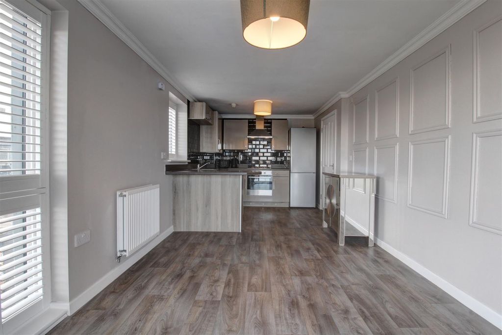 Additional image 2 of 2 bed flat to rentNeptune Road, Barry CF62