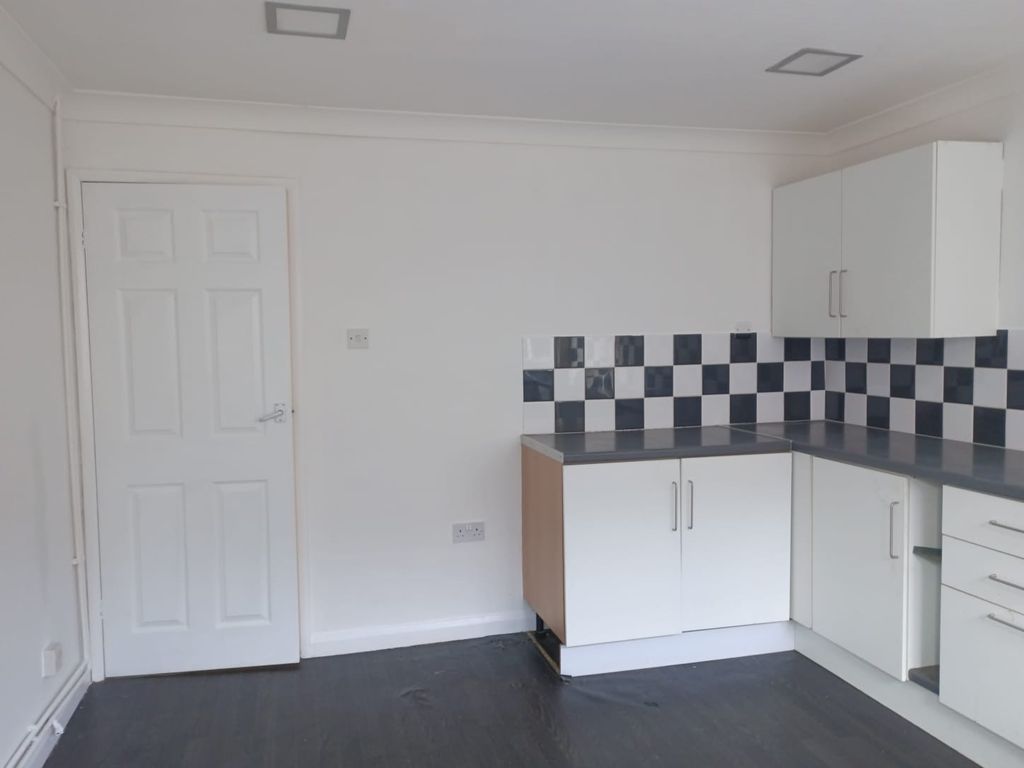 Additional image 16 of 3 bed detached bungalow to rentMount Avenue, Scunthorpe DN15
