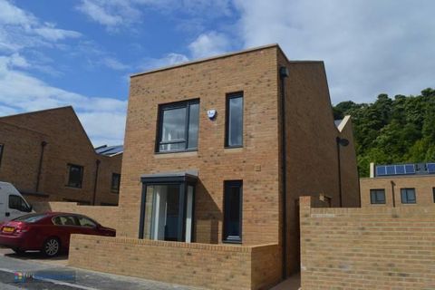 Castle Croft Drive, Sheffield, Yorkshire S2