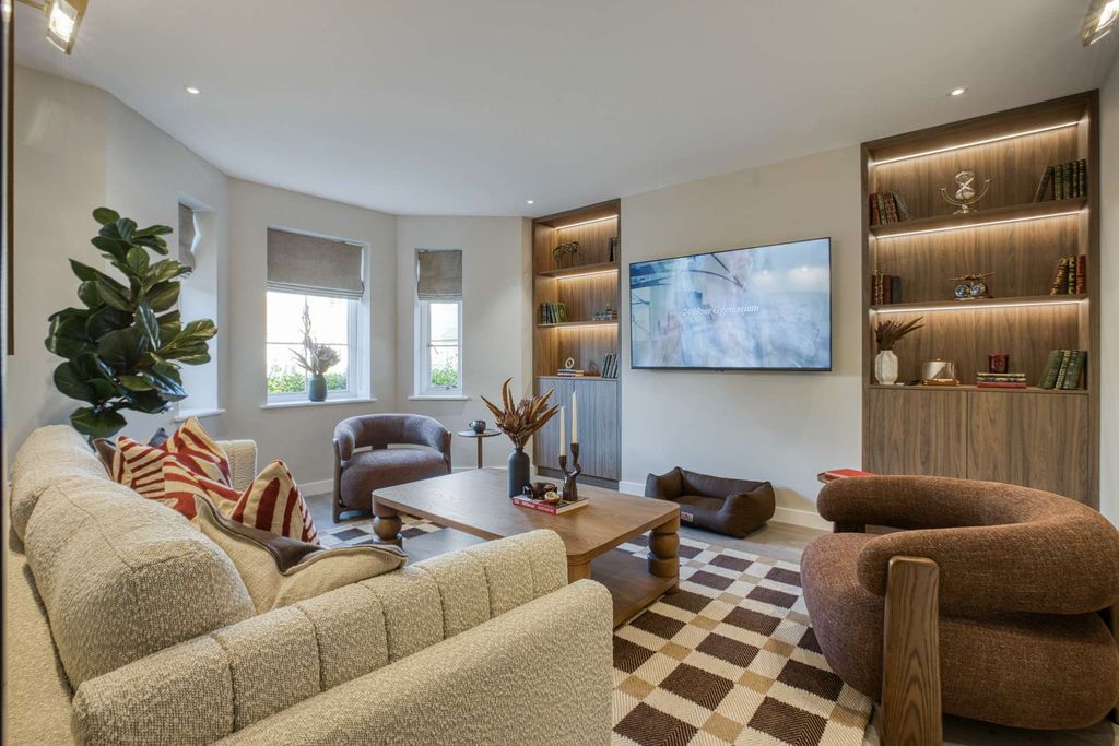 Additional image 27 of 5 bed flat for saleDaffodil Crescent, Barnet EN4