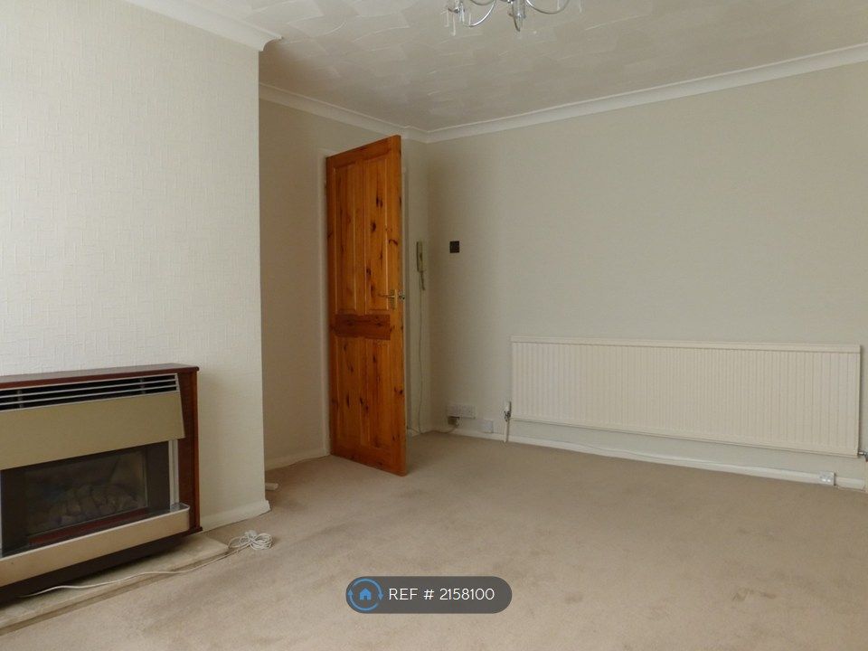 2 bed flat to rentHawthorn, Pontypridd CF37 photo 3