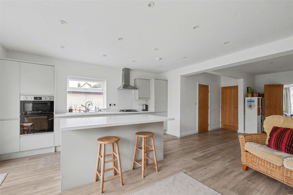 Additional image 10 of 3 bed end terrace house for saleMarlborough Road, Beeston, Nottingham NG9