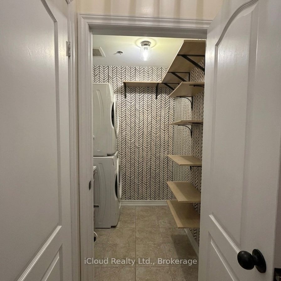 1360 Costigan Road, Milton, ON, L9T 8X6 photo 5