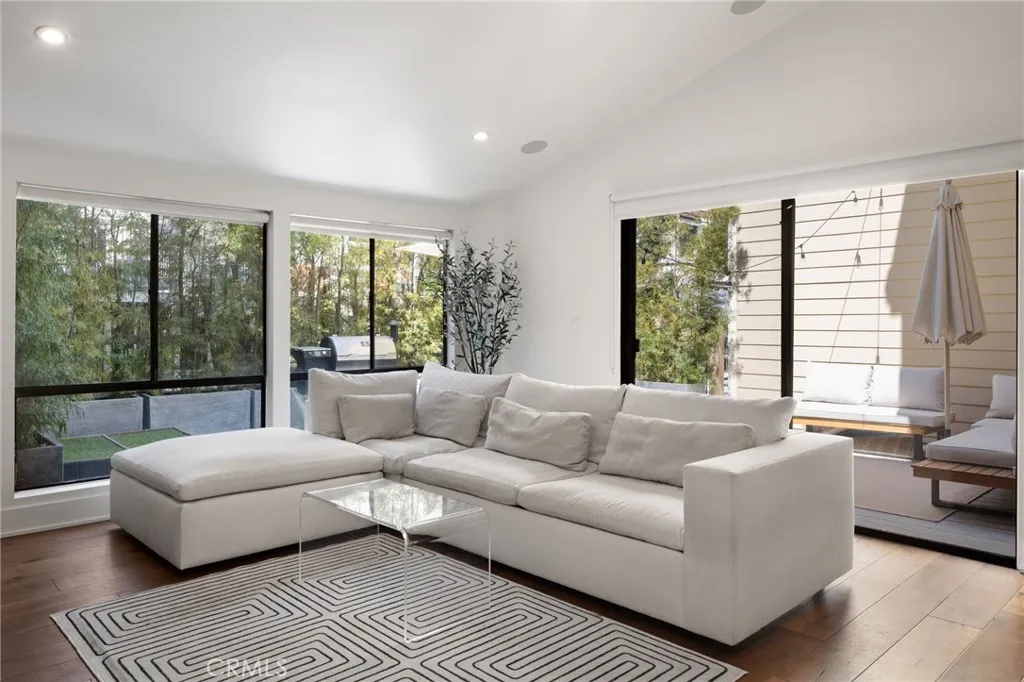 Additional image 4 of 1176 S Westlake Blvd Unit F, Westlake Village, CA 91361