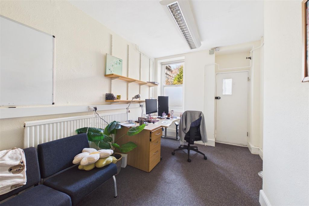 Additional image 13 of 8 bed detached house for saleBelgrave Road, Bristol BS8