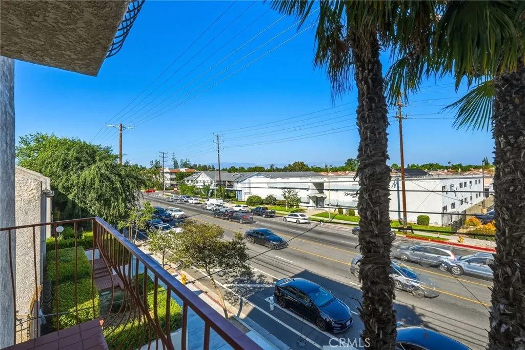 Additional image 72 of 7625 Reseda Blvd Unit 202, Reseda, CA 91335