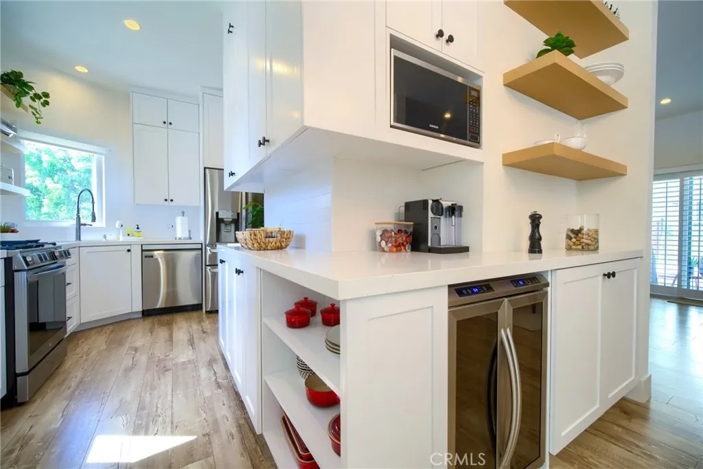 Additional image 3 of 1919 Carnegie Ln Unit C, Redondo Beach, CA 90278