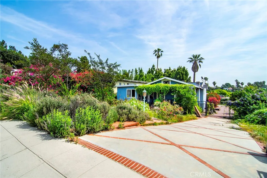 Additional image 2 of 3036 Surry Street, Los Angeles, CA 90027