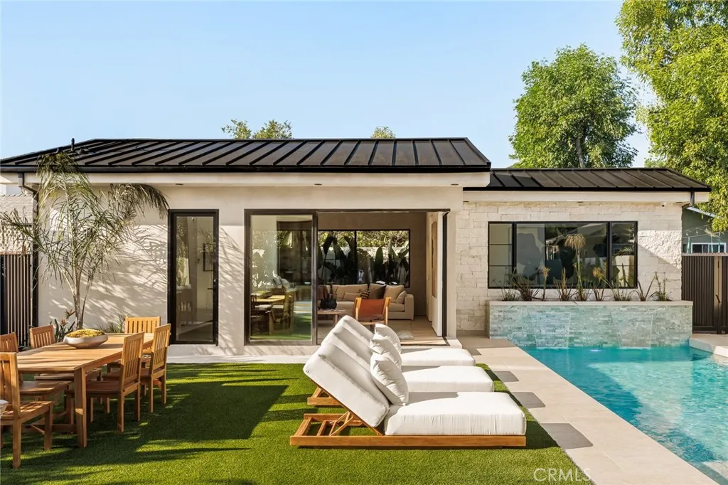 Additional image 113 of 12247 Addison St, Valley Village, CA 91607