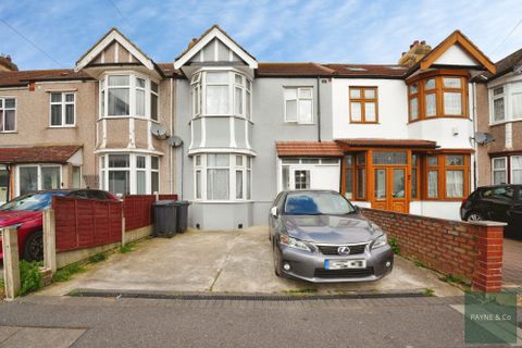 Loxford Lane, Ilford IG1