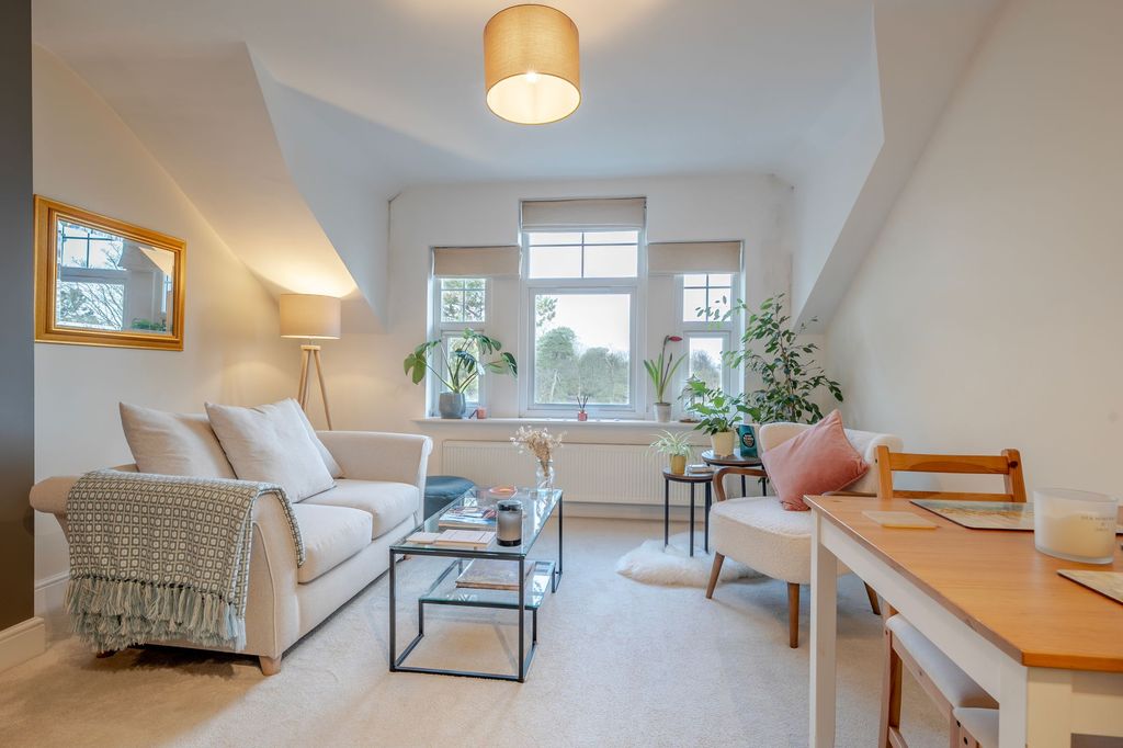 Additional image 7 of 1 bed flat for saleHarlow Moor Drive, Harrogate HG2