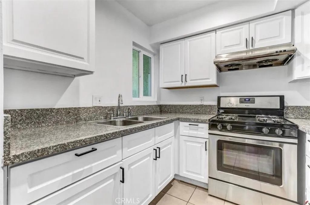 Additional image 5 of 6155 Reseda Blvd Unit 4, Tarzana, CA 91335