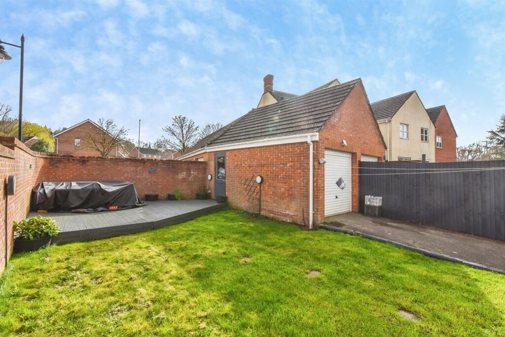 Shire Way, Westbury