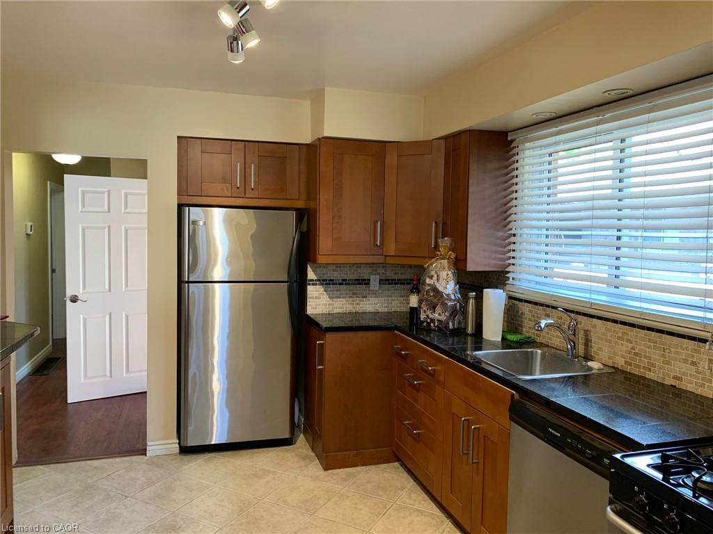 Additional image 2 of Upper-216 West 16th Street, Hamilton, ON, L9C 4C6