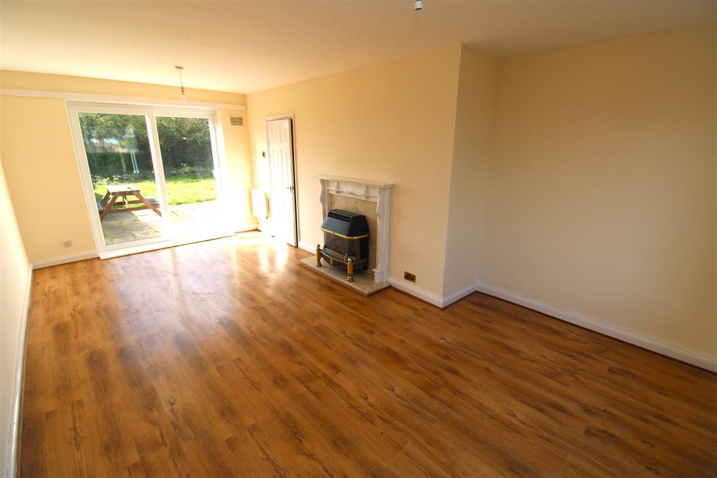 Additional image 3 of 3 bed semi-detached house to rentWillow Brook Road, Corby NN17