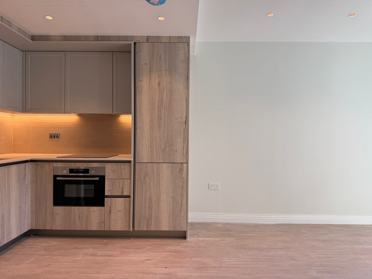 1 Bed Flat, Gasholder Place, SE11, N1 7GU photo 4