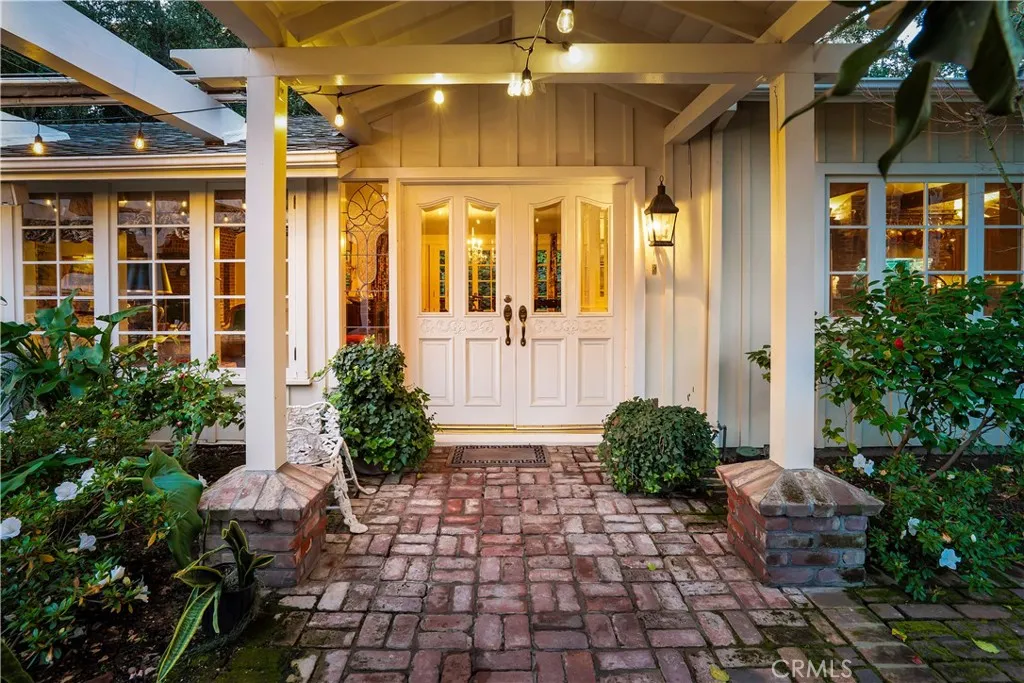 Additional image 67 of 17420 Rancho St, Encino, CA 91316