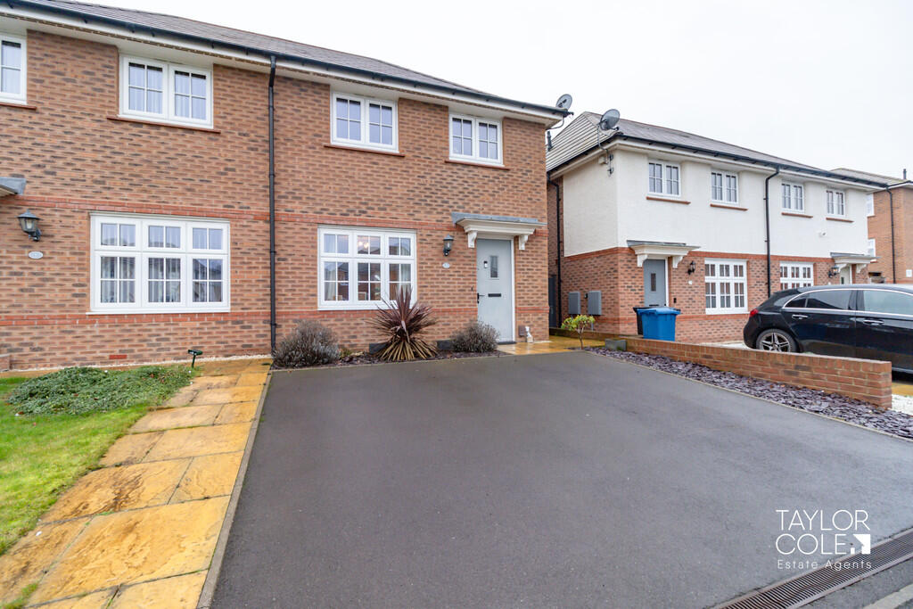 Essington Close, Amington