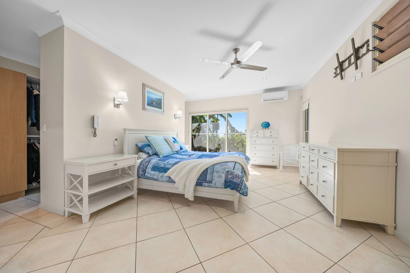 Additional image 23 of 1 Crystal Court, Ocean View QLD 4521