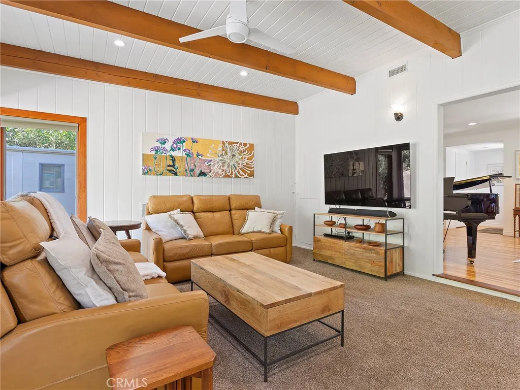 Additional image 29 of 1012 N Sunset Canyon Drive, Burbank, CA 91504