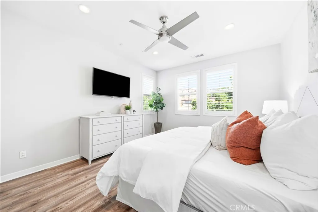 Additional image 18 of 49 Finch, Lake Forest, CA 92630
