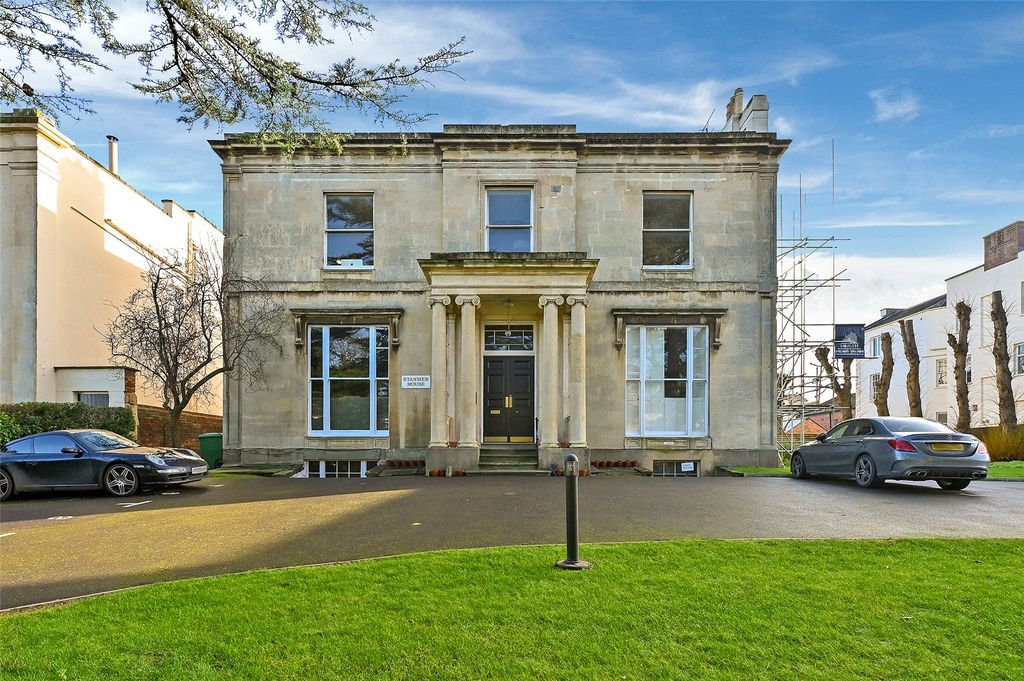 1 bed flat to rentStanmer House, Lypiatt Road, Cheltenham GL50