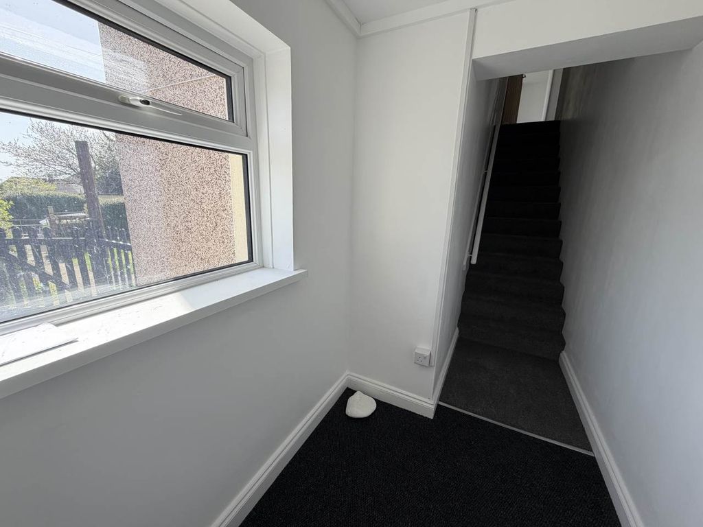 Additional image 4 of 2 bed maisonette to rentCastle Road, Rhoose, Vale Of Glamorgan CF62