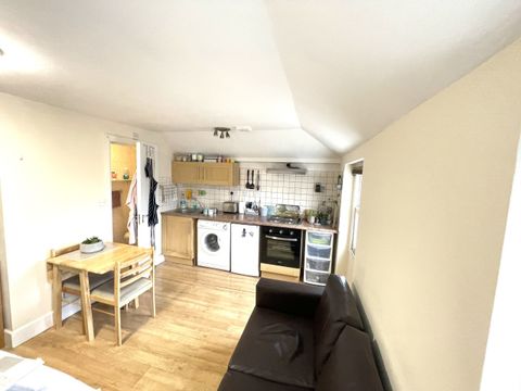Millbrook Place, London NW1, Studio to rent