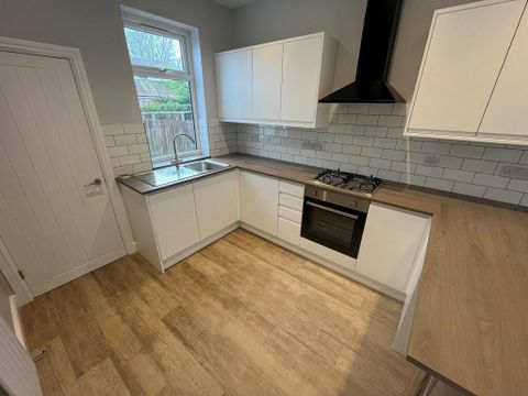 Station Road, Northfield B31