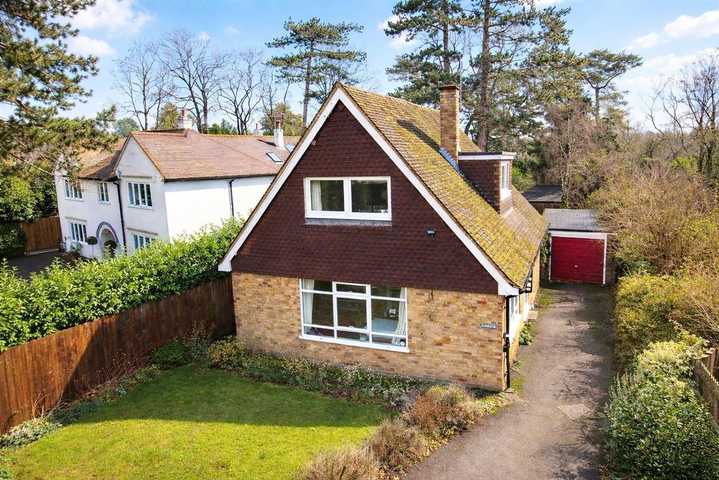 3 bed detached house for saleMorgans Road, Hertford SG13