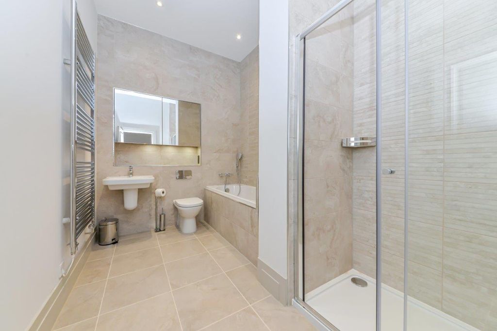 Additional image 18 of 6 bed detached house to rentClaremont Gardens, Norfolk Road, Edgbaston, Birmingham B15