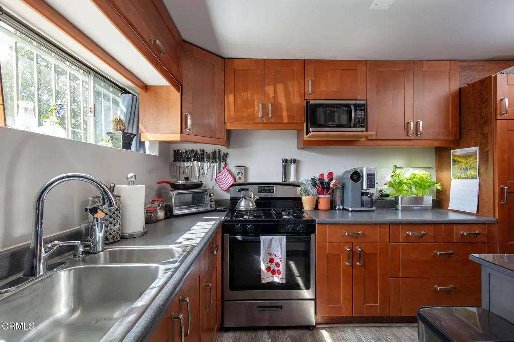 Additional image 40 of 215 N 8th Street, Santa Paula, CA 93060