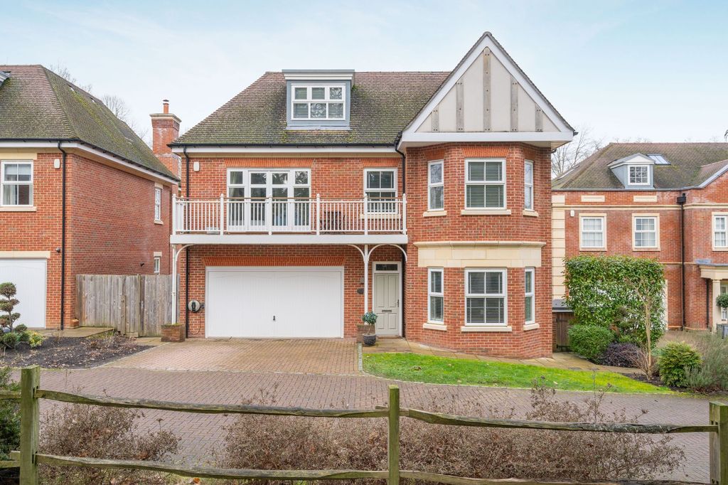 5 bed detached house to rentSunningdale Heights, Sunningdale SL5