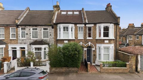 Albert Road, Leyton E10