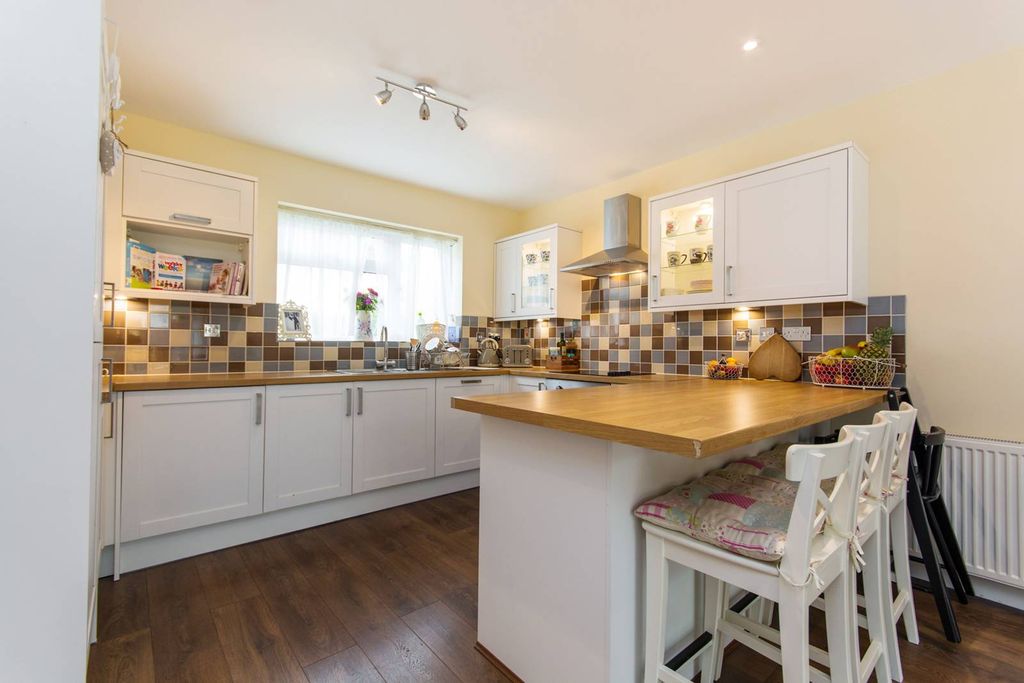 Additional image 3 of 4 bed terraced house to rentSalem Place, Central Croydon, Croydon CR0