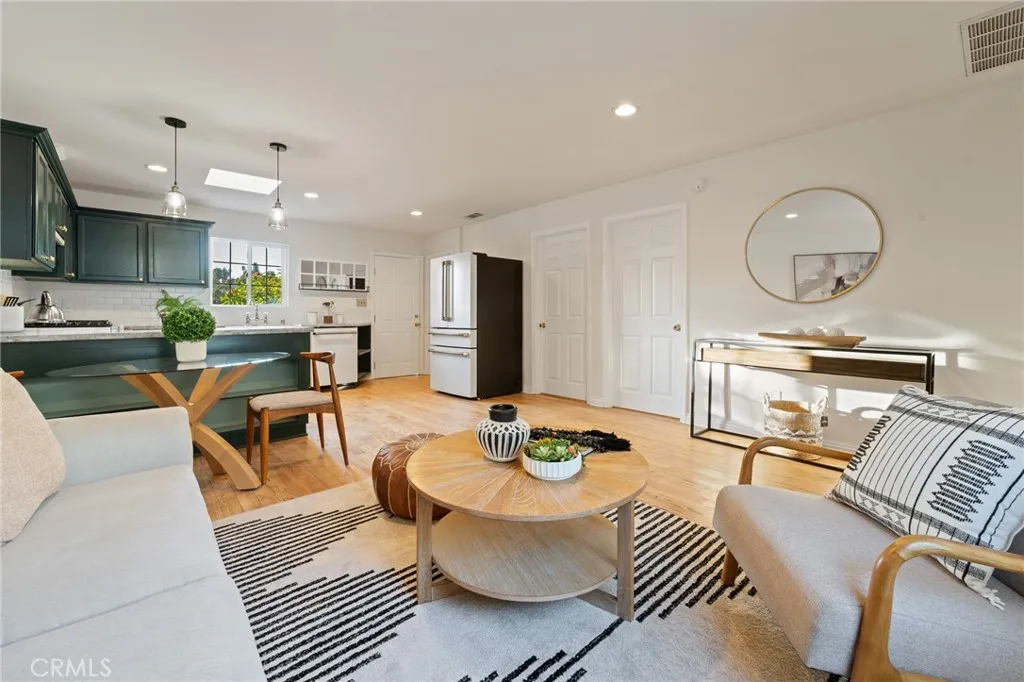 Additional image 25 of 1637 N Alvarado Street, Los Angeles, CA 90026