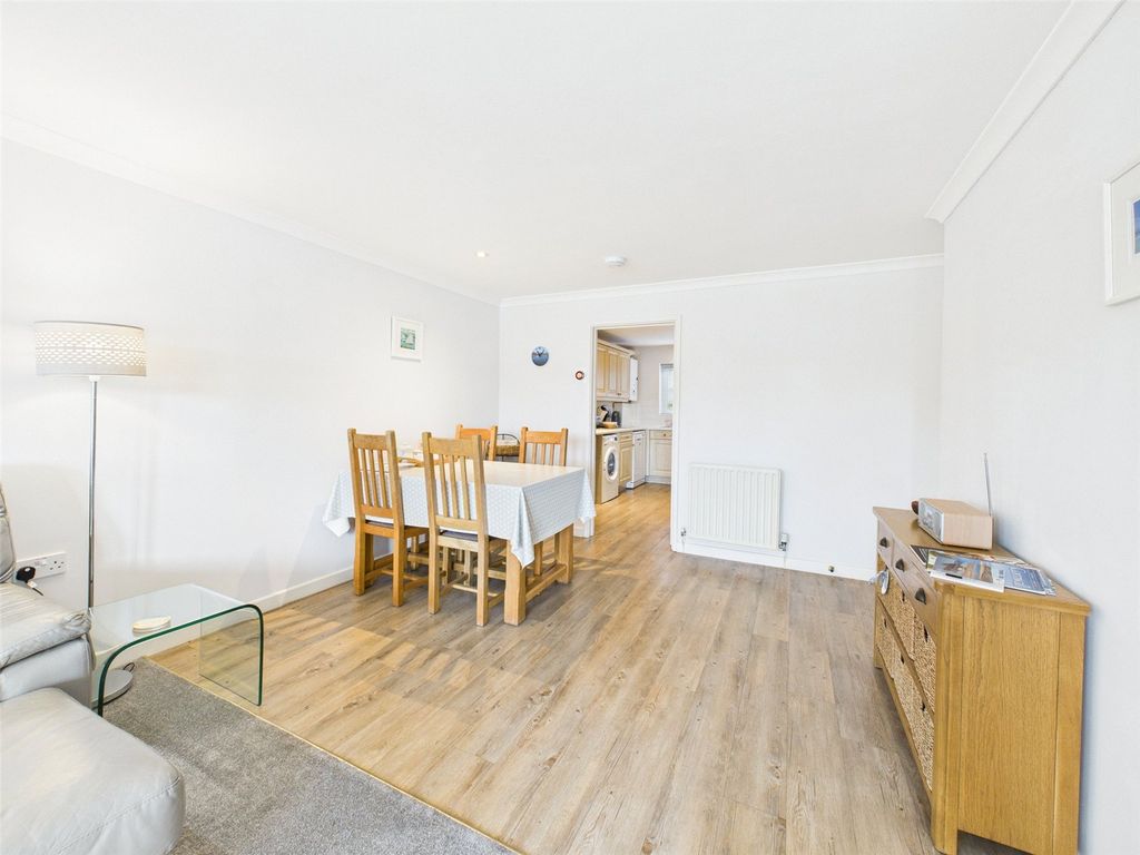 Additional image 6 of 2 bed flat for saleEgloshayle Road, Wadebridge, Cornwall PL27