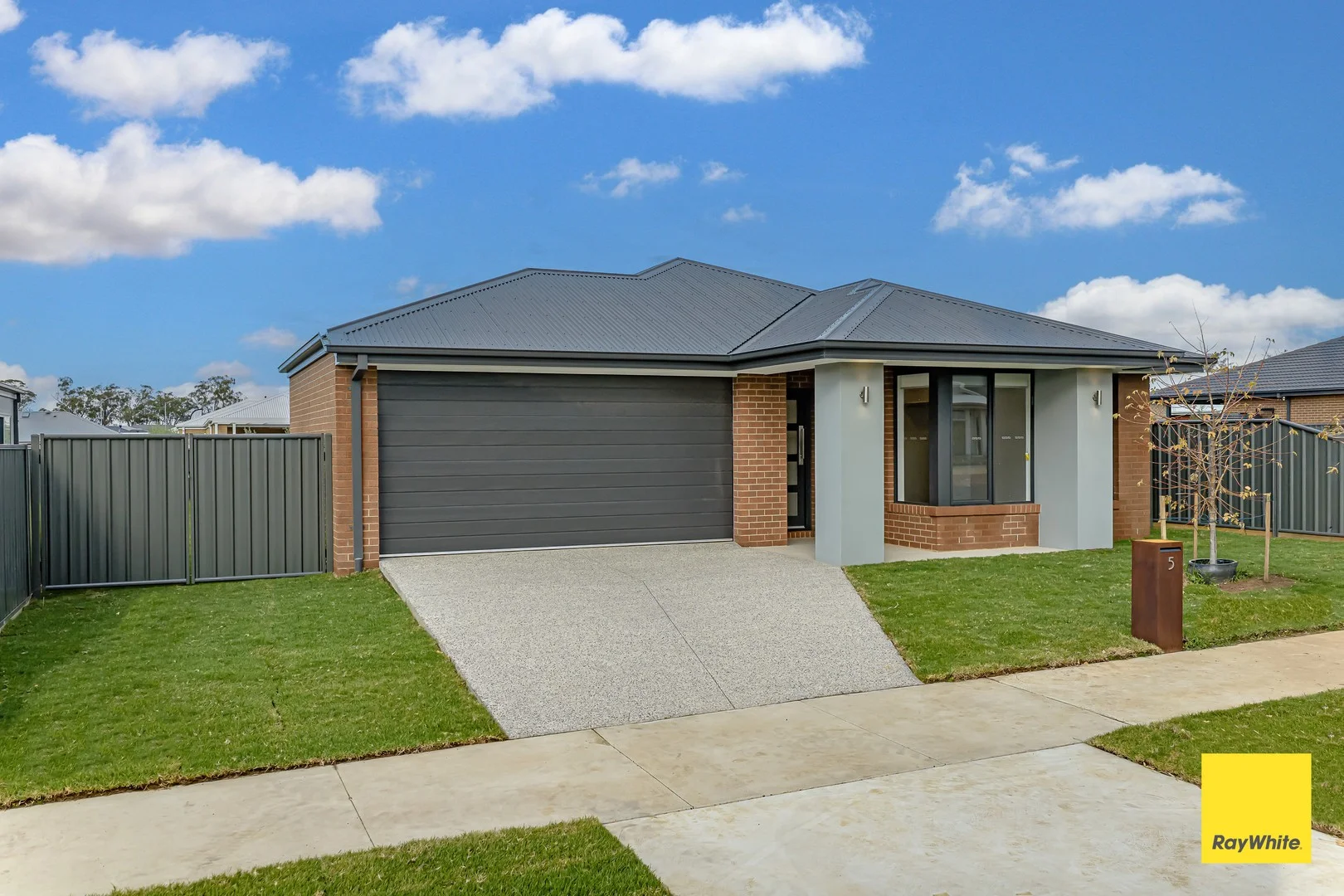 5 Whitelock Drive, Huntly VIC 3551