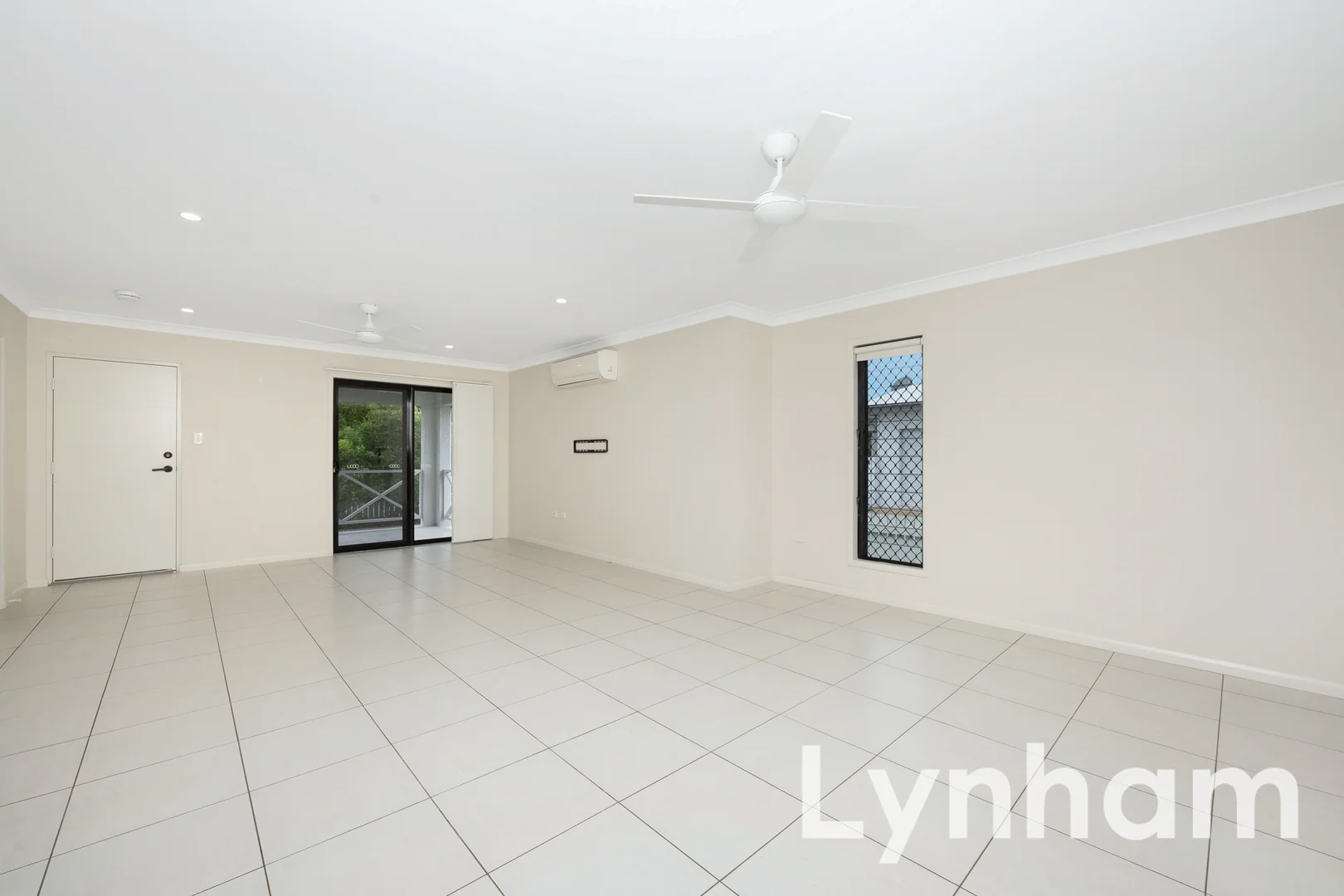 3 Wainscot Street, Shaw QLD 4818 photo 3