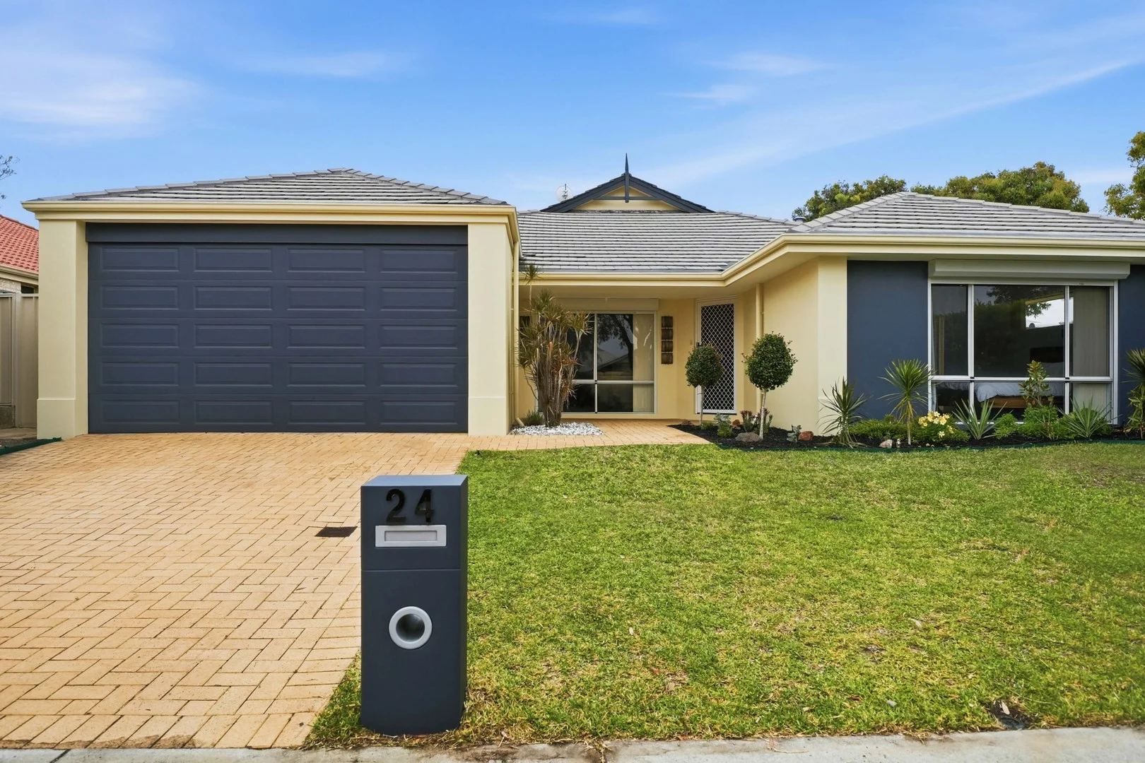 24 Farmaner Parkway, Ellenbrook WA 6069